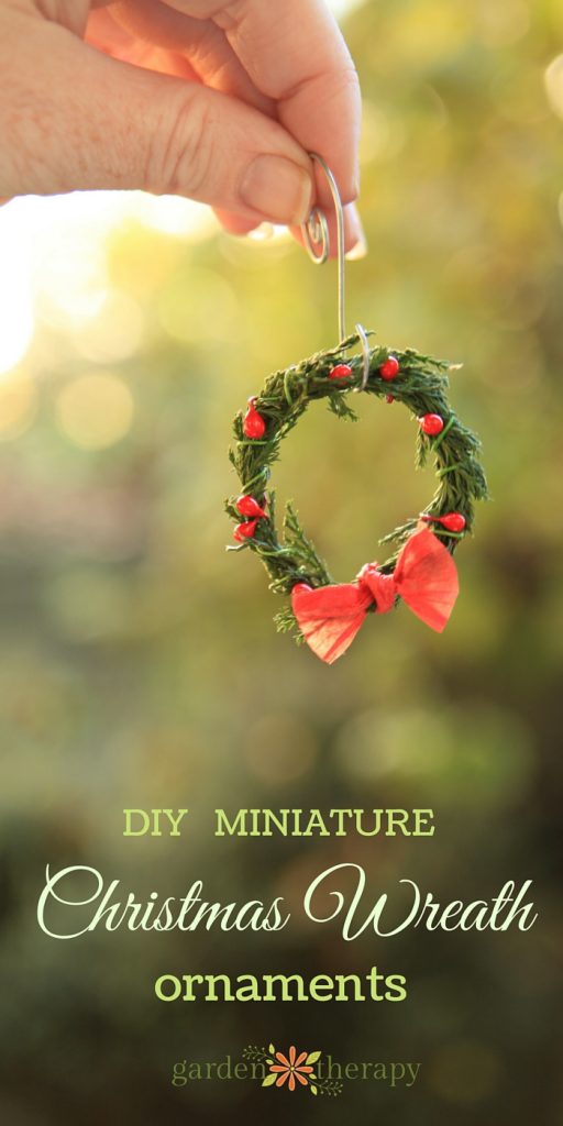 How to Make Easy Miniature Wreath Ornaments