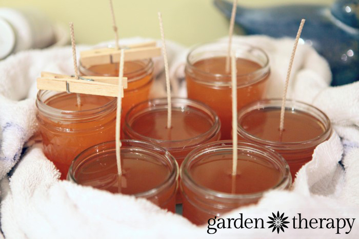 How to Make Soy Beeswax mason jar candles - cooling slowly