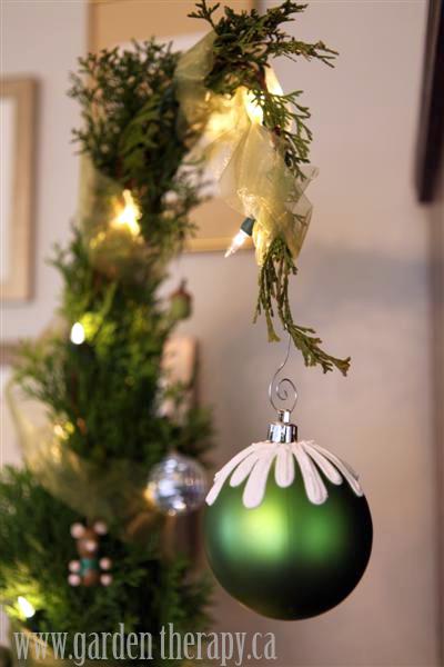 grinch christmas tree decorations