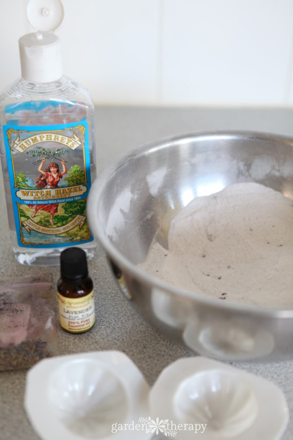 DIY Gift Bath Bomb Making Kit With 100% Pure Therapeutic Grade