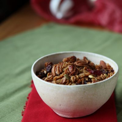 Christmas Morning Granola: Gingerbread or Apple Pie Flavored