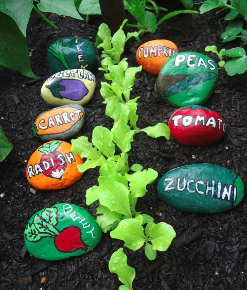 How to Make Painted Vegetable Plant Markers out of Stones