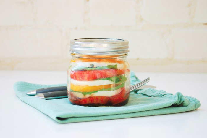 Layered Caprese Salad in a Mason Jar