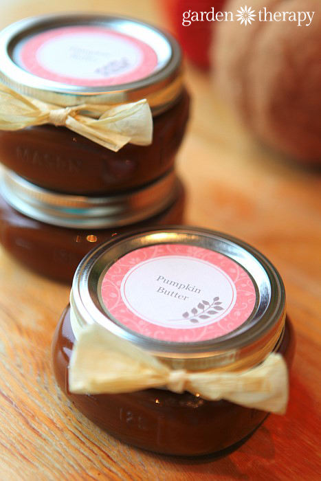 Spiced Pumpkin Butter Recipe and free fall Thanksgiving canning labels