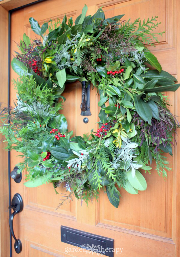 An easy homemade Christmas wreath