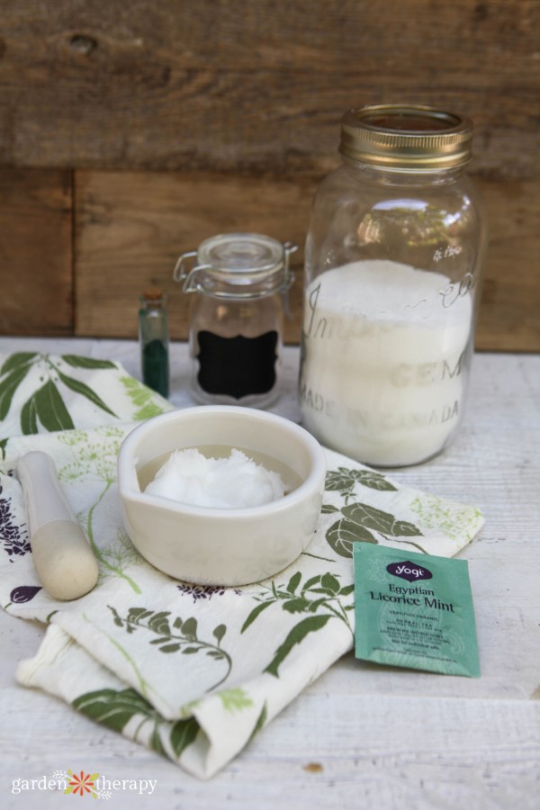 ingredients for peppermint coconut sugar scrub