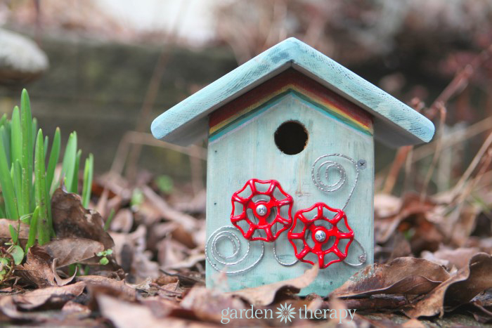 How to make a junk metalwork birdhouse