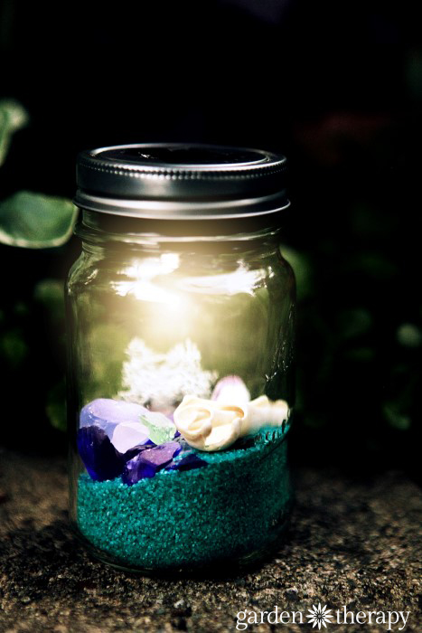 Beach Mason Jar Solar Light project lights up the night