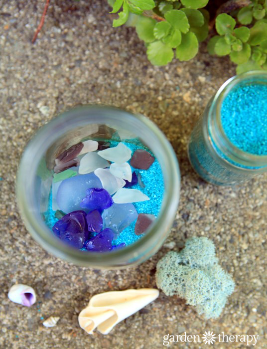 How to Make Beach Mason Jar Solar Lights