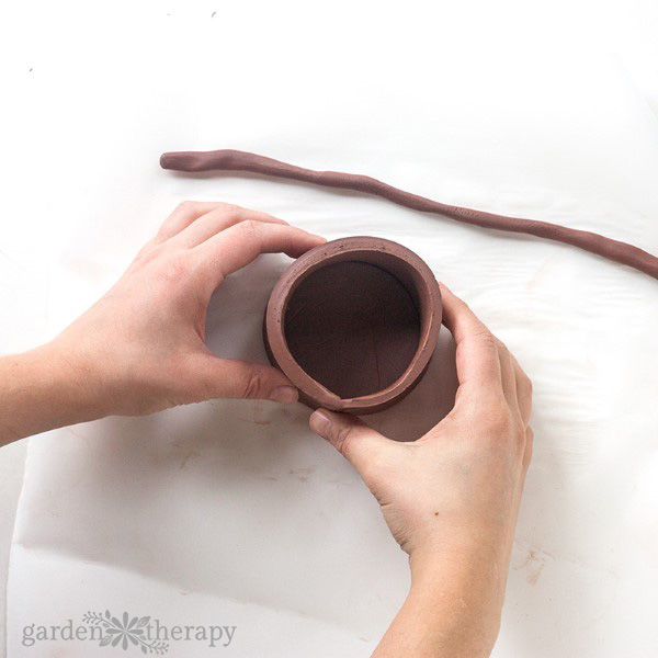 How to Make Air Dry Clay Hanging Planters Step (5)