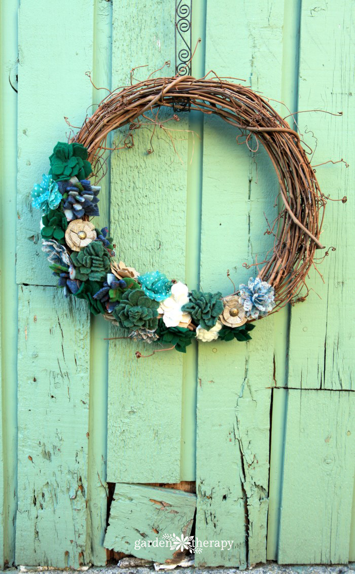 How to Make a Felt Succulent Wreath - MY 100 YEAR OLD HOME