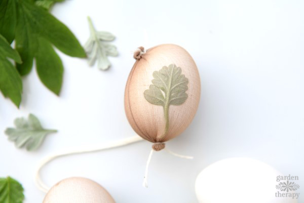 How to make dyed leaf imprint Easter eggs