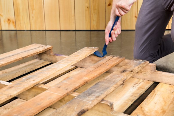 Build a pallet planter