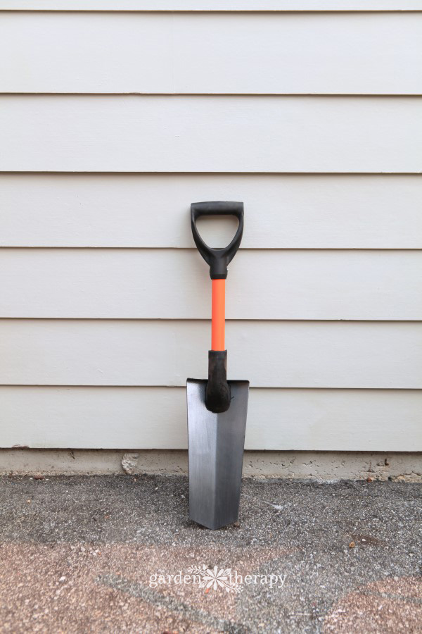 The home gardener's guide to shovels and spades