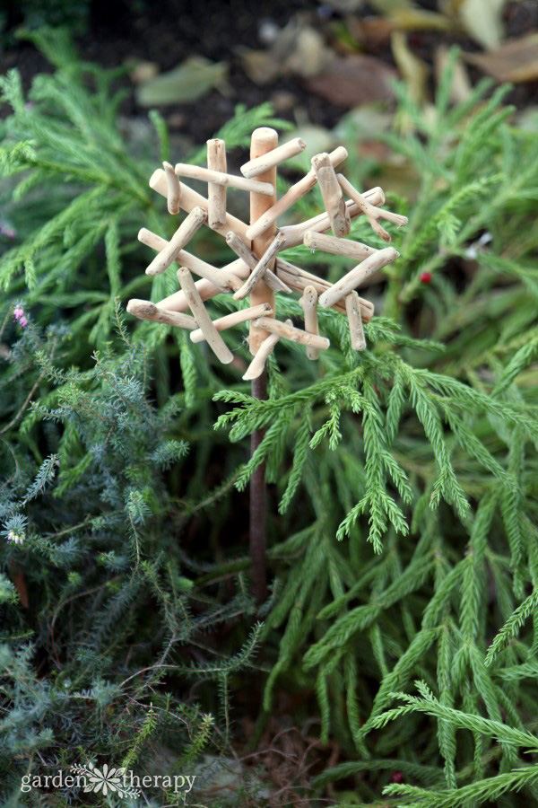 easy DIY wood planter ornaments