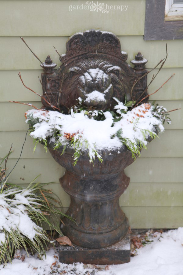 Fountain in the snow