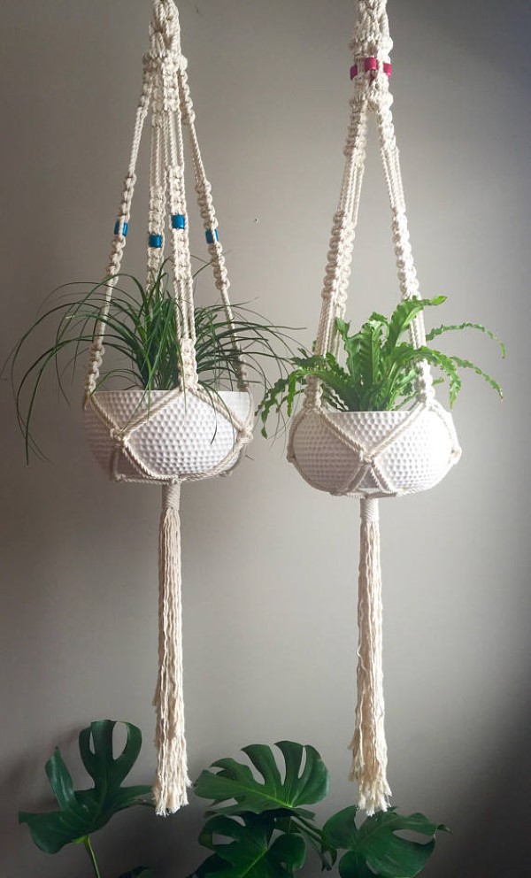 garden-inspired gifts: macrame plant hangers