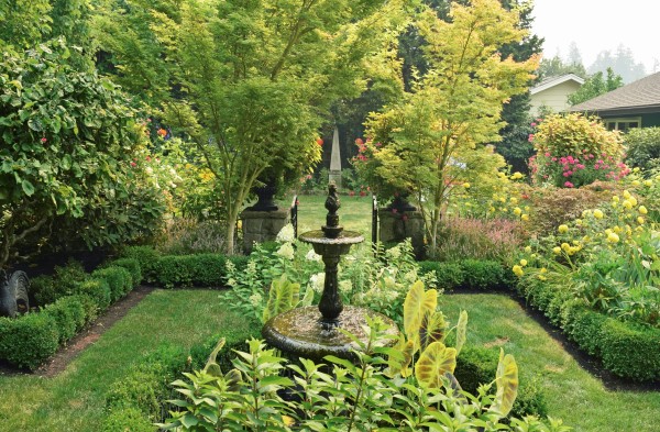 formal garden style