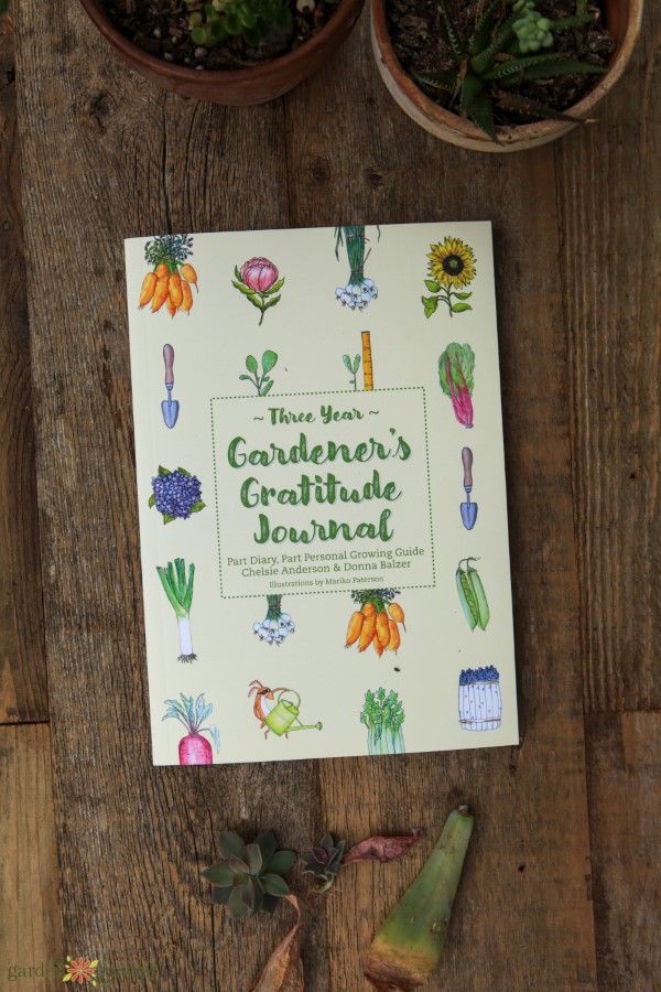 Garden Journal: Three Year Daily Planner