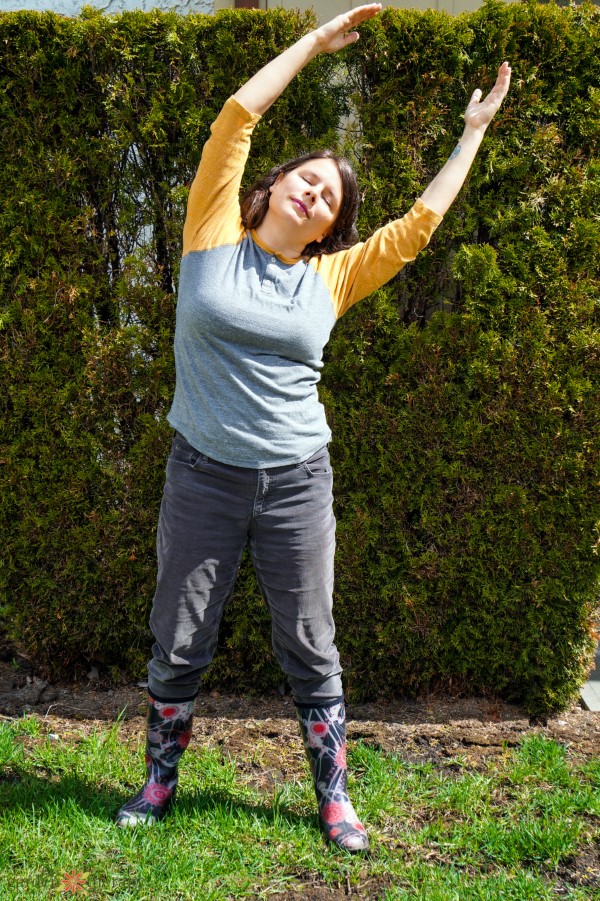 tall tree stretch for gardening with back pain