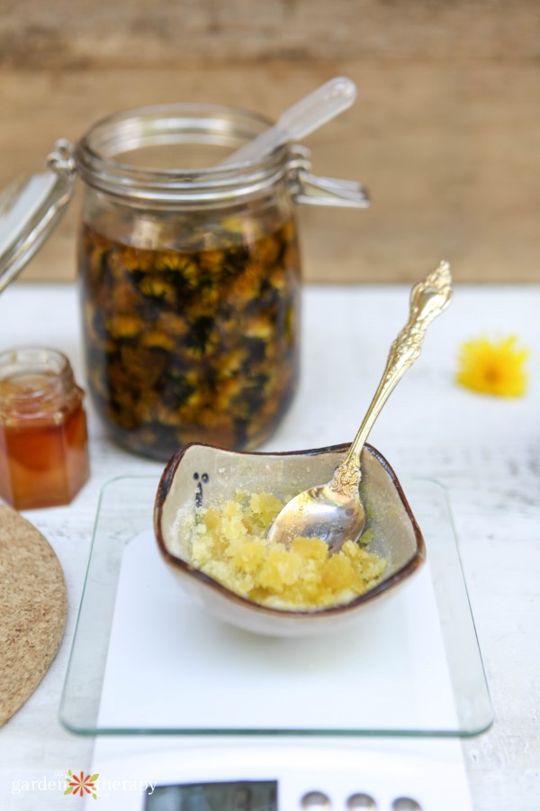 mixing and weighing ingredients for lip sugar scrub