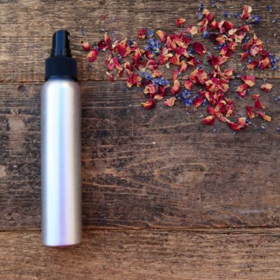 How to Make Rose and Lavender Spray Deodorant