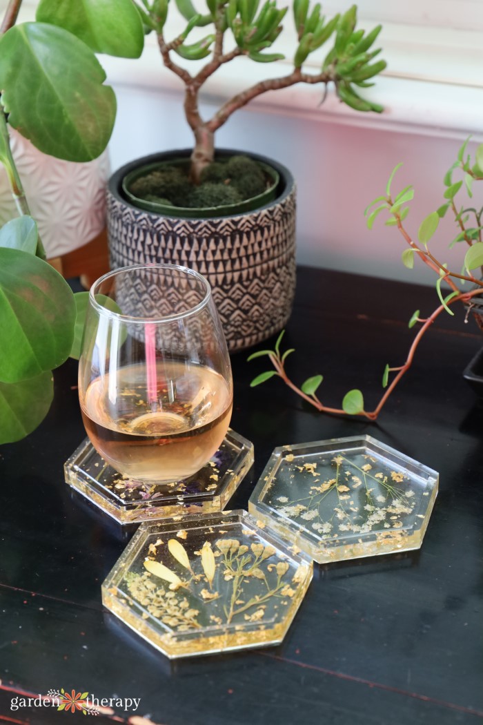 Make Resin Coasters With Pressed Garden Flowers Garden Therapy