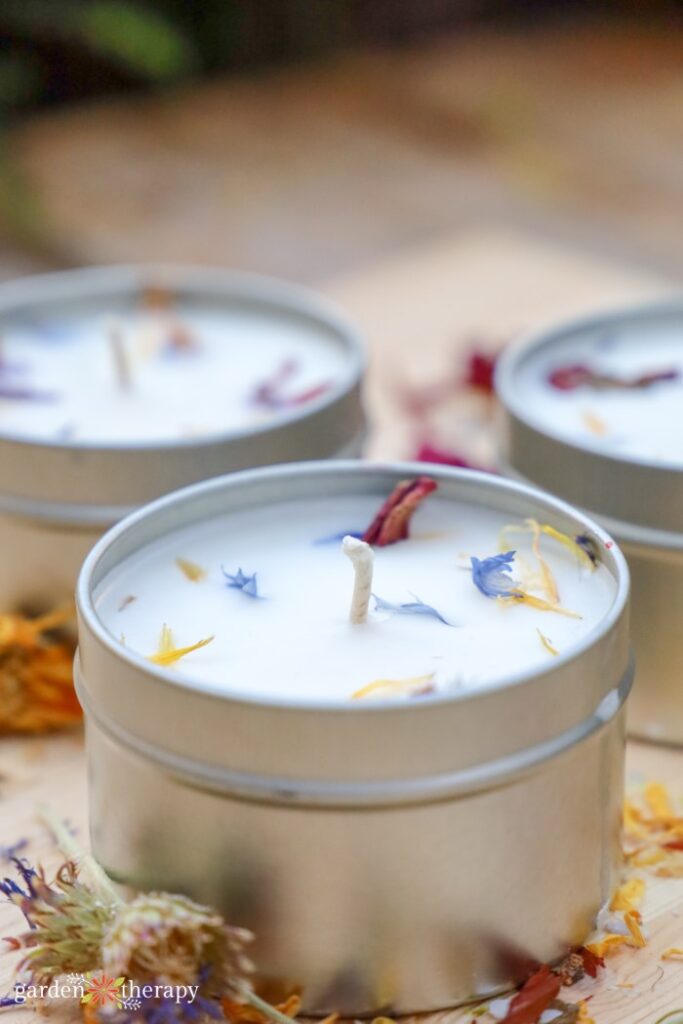 Homemade candles, beautiful, soy wax, flowers, how to make candles 