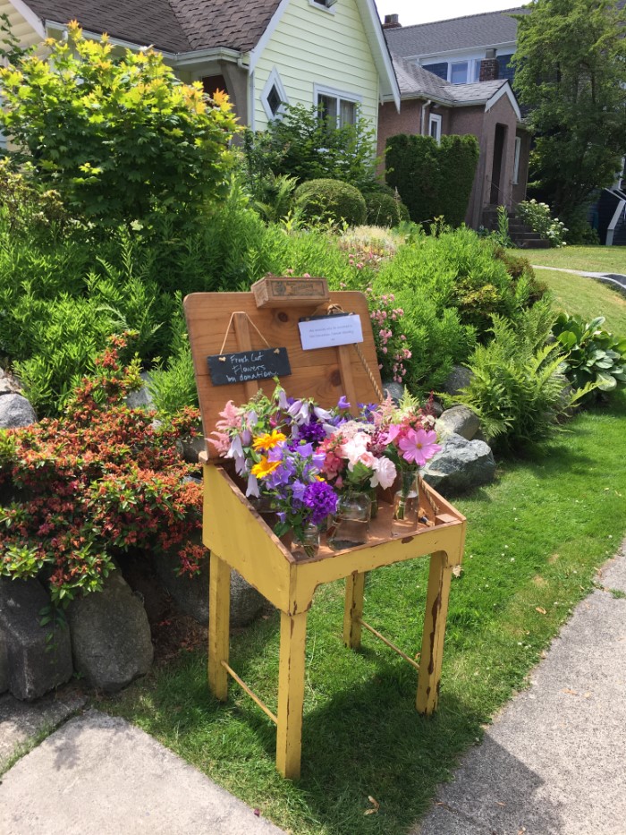 urban community flower cart