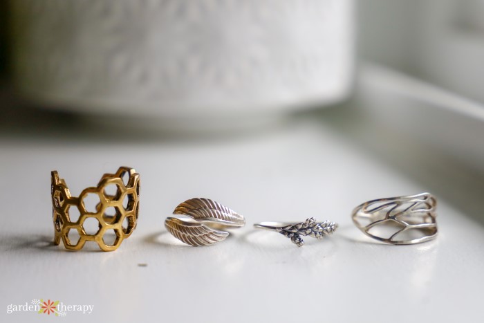 plant jewelry rings
