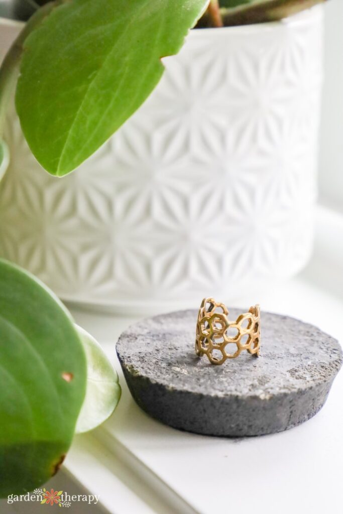 honeycomb brass ring