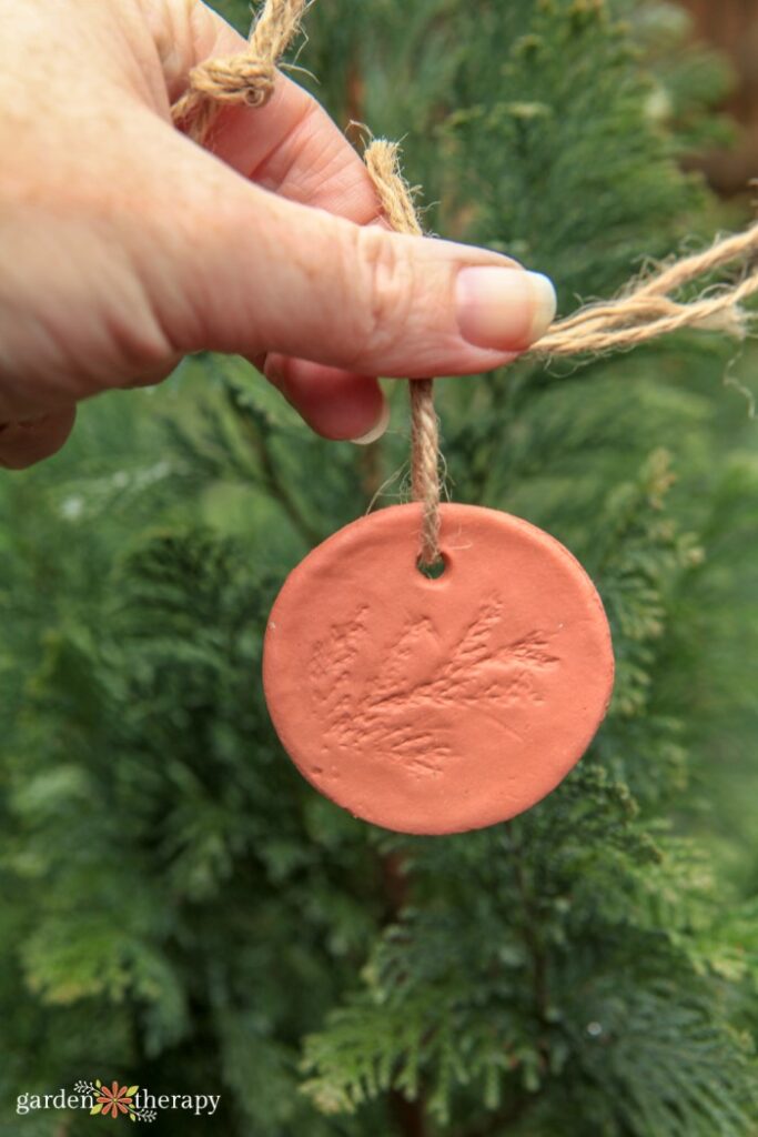 https://gardentherapy.ca/wp-content/uploads/2023/09/clay-DIY-gift-tags-683x1024.jpg