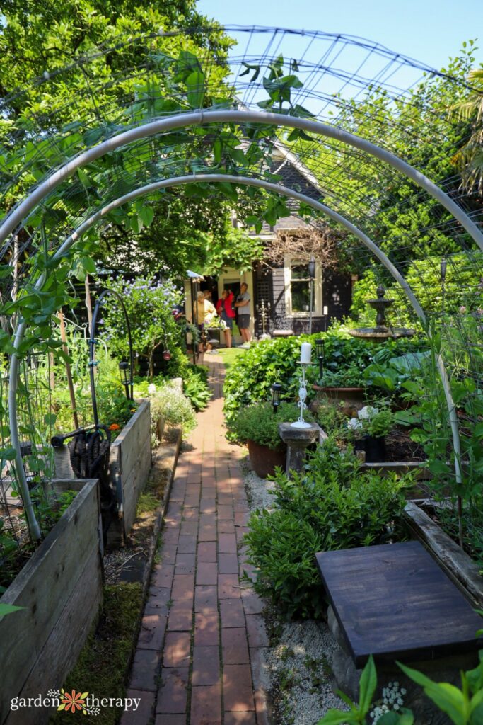 vegetable garden with arch trellis