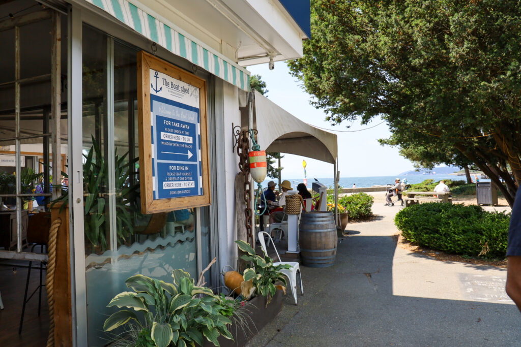 The boat shed restaurant by the ocean