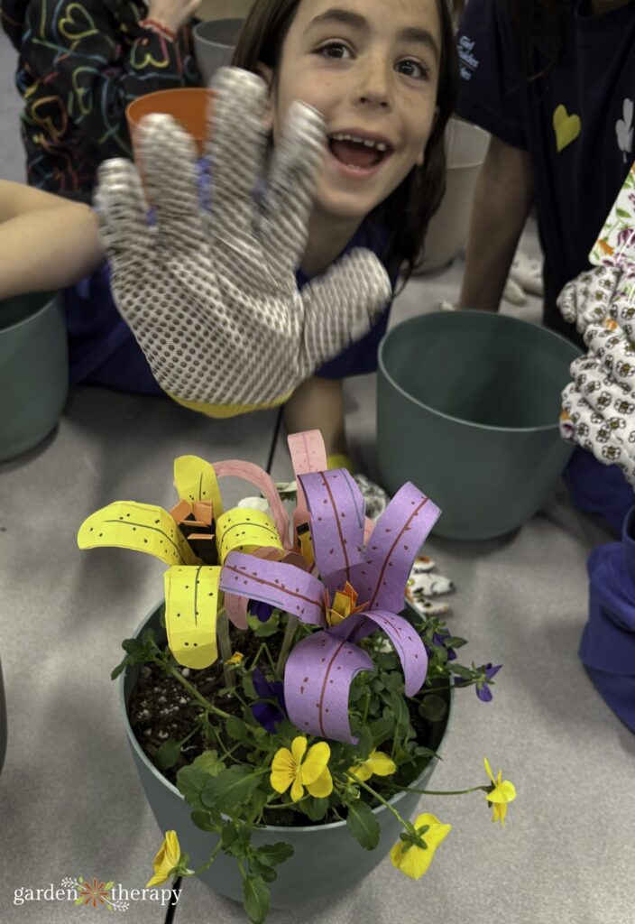 paper lily pot